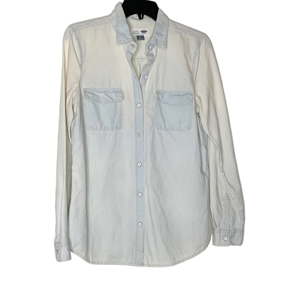 OLD Navy two toned buttoned down shirt. Size S - Picture 3 of 6